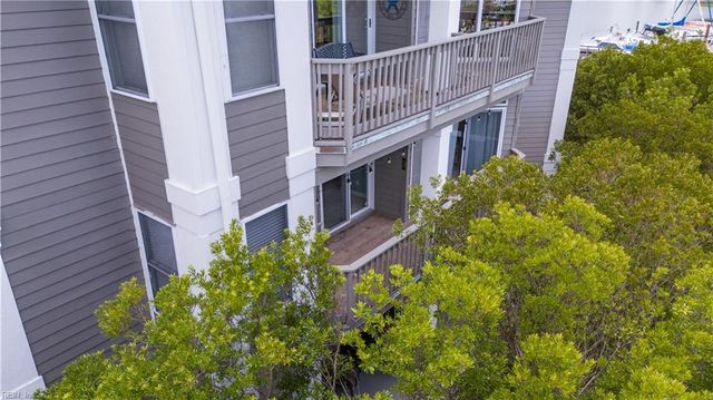 1003 High Dunes Quay Apt 206, Hampton, VA 23664