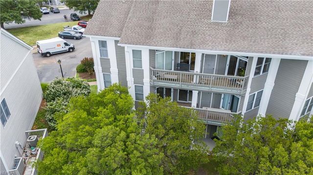 1003 High Dunes Quay Apt 206, Hampton, VA 23664