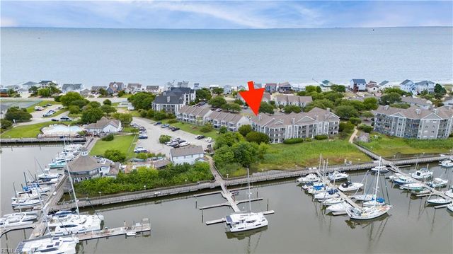 1003 High Dunes Quay Apt 206, Hampton, VA 23664