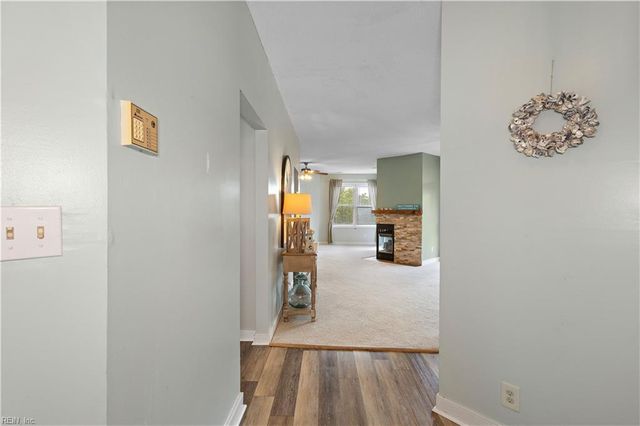 1003 High Dunes Quay Apt 206, Hampton, VA 23664