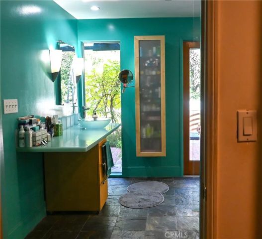 15515 Del Gado Drive, Sherman Oaks, CA 91403