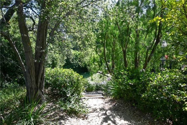 15515 Del Gado Drive, Sherman Oaks, CA 91403