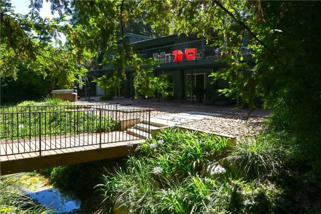 15515 Del Gado Drive, Sherman Oaks, CA 91403