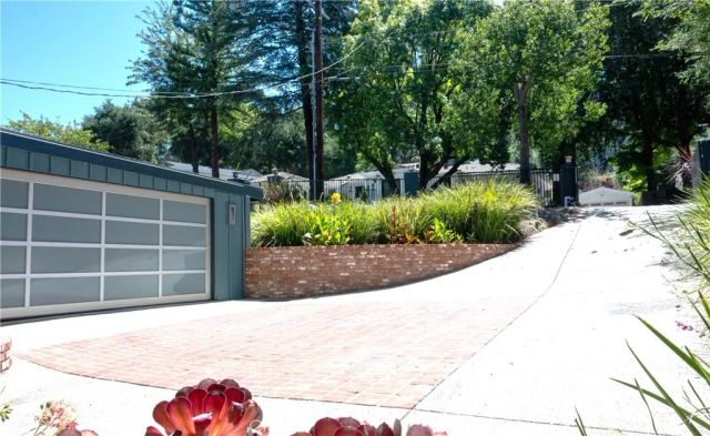 15515 Del Gado Drive, Sherman Oaks, CA 91403