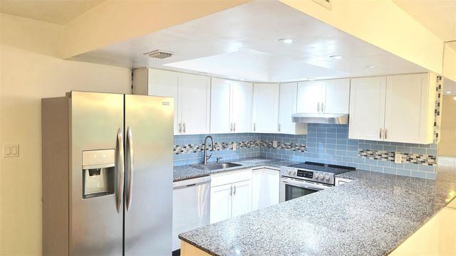 851 N KEENE ROAD Y7, Clearwater, FL 33755
