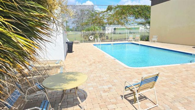 851 N KEENE ROAD Y7, Clearwater, FL 33755