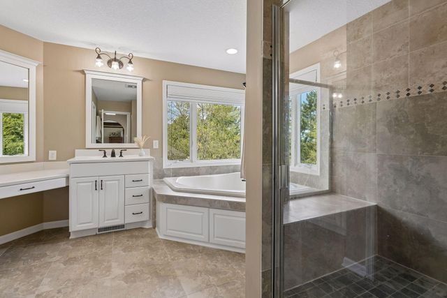4610 Bluebell Trail N, Medina, MN 55340