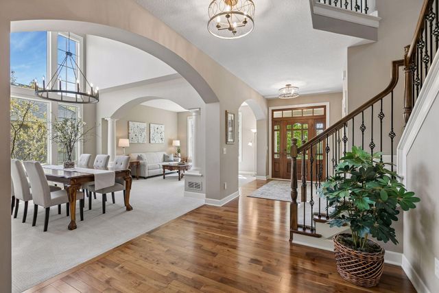 4610 Bluebell Trail N, Medina, MN 55340