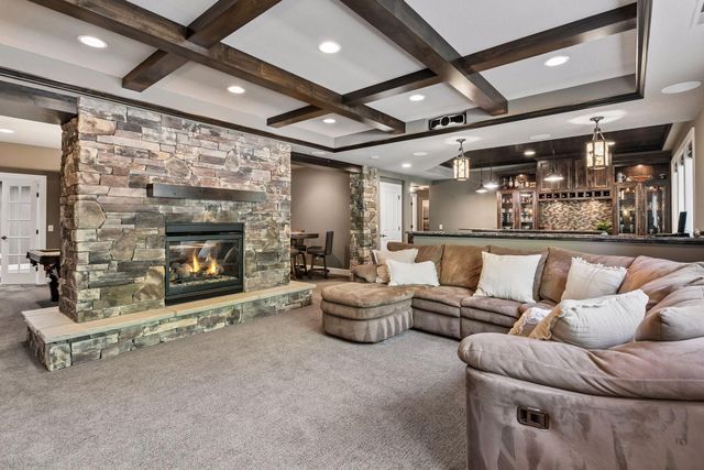 4610 Bluebell Trail N, Medina, MN 55340
