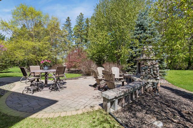 4610 Bluebell Trail N, Medina, MN 55340