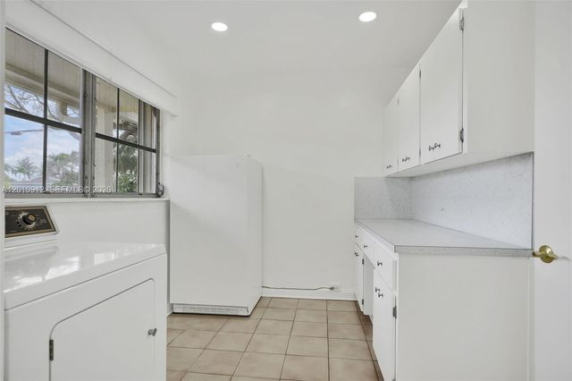 3045 SW 124th Ct, Miami, FL 33175