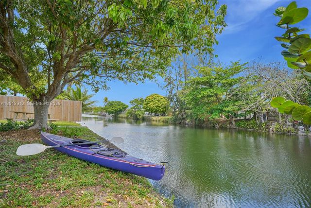 3045 SW 124th Ct, Miami, FL 33175