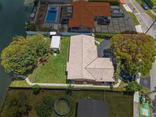 3045 SW 124th Ct, Miami, FL 33175