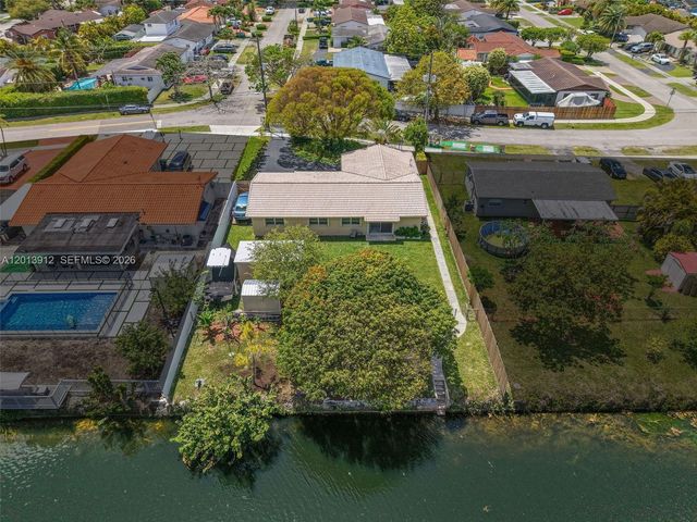 3045 SW 124th Ct, Miami, FL 33175