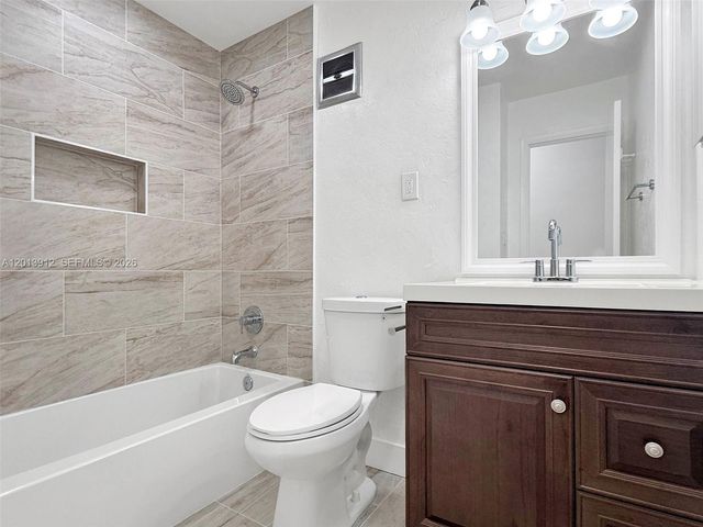 3045 SW 124th Ct, Miami, FL 33175