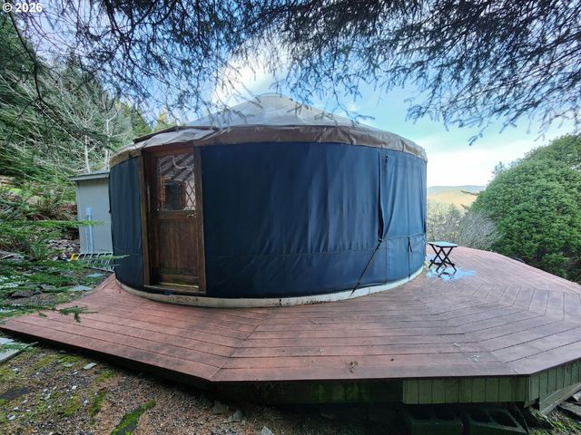 HENSLEY HILL Rd, Port Orford, OR 97465