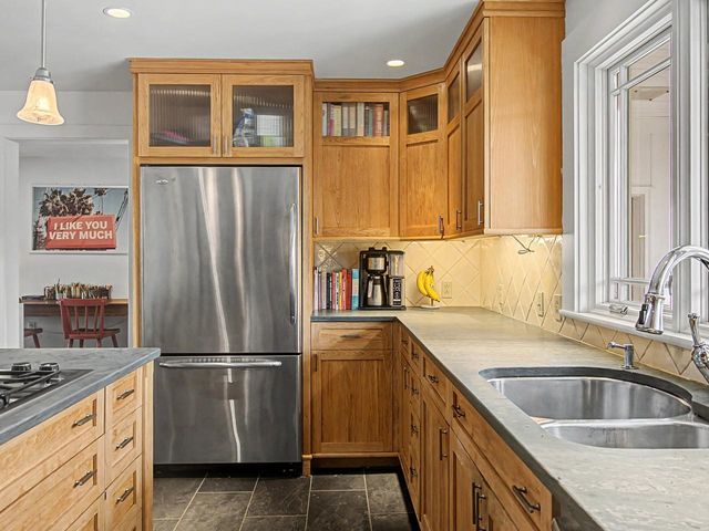 777 South Prospect Street, Burlington, VT 05401