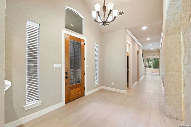14740 Chinquapin, Helotes, TX 78023