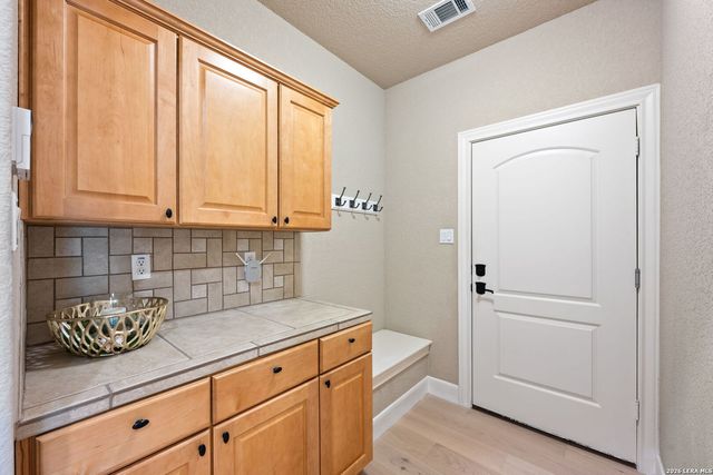 14740 Chinquapin, Helotes, TX 78023