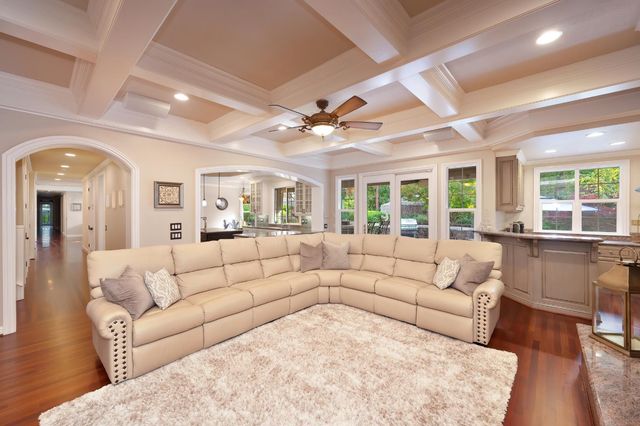 5804 Saint Francis Ct, Loomis, CA 95650