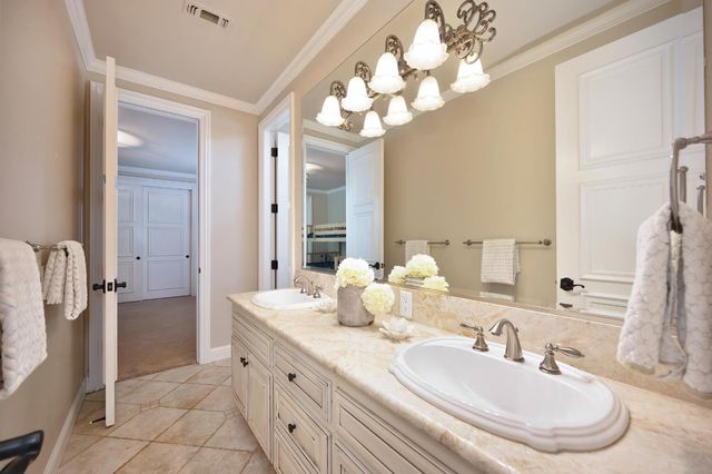 5804 Saint Francis Ct, Loomis, CA 95650