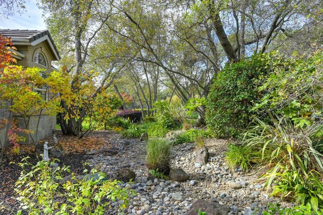 5804 Saint Francis Ct, Loomis, CA 95650