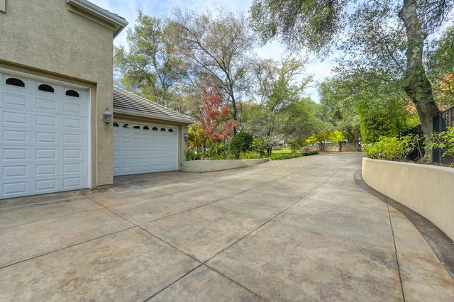 5804 Saint Francis Ct, Loomis, CA 95650