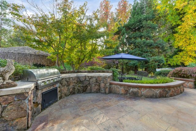 5804 Saint Francis Ct, Loomis, CA 95650