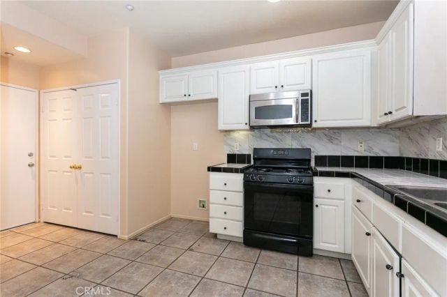 1654 Moonseed, Simi Valley, CA 93065