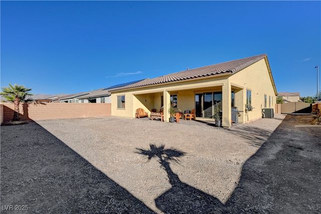 6205 Gambetta Street, Las Vegas, NV 89115