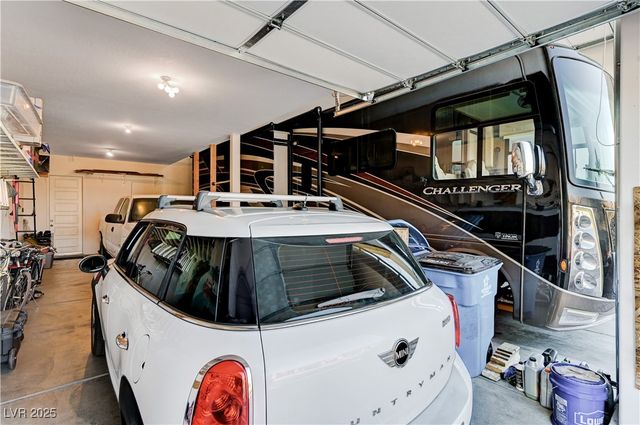 6205 Gambetta Street, Las Vegas, NV 89115