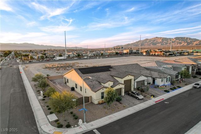 6205 Gambetta Street, Las Vegas, NV 89115