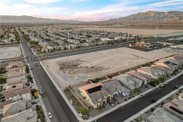 6205 Gambetta Street, Las Vegas, NV 89115