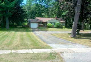 7859 S Michigan Avenue, Rothbury Vlg, MI 49452