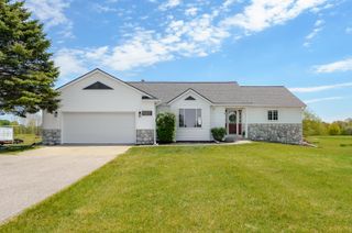 3565 4th Street, Wayland, MI 49348