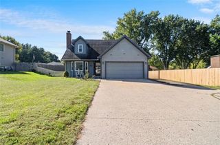 2906 Cook Road, St Joseph, MO 64506