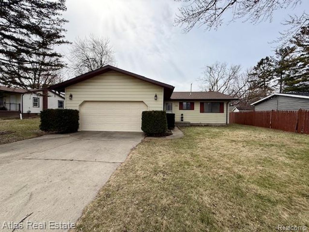 350 E Rising Street, Davison, MI 48423