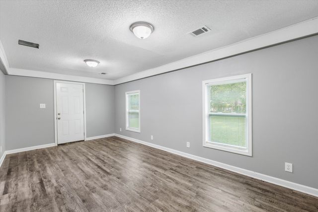 1387 OAK RIDGE DR, Memphis, TN 38111