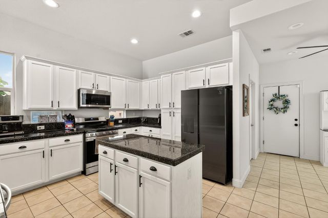 860 Sandstone, Atwater, CA 95301