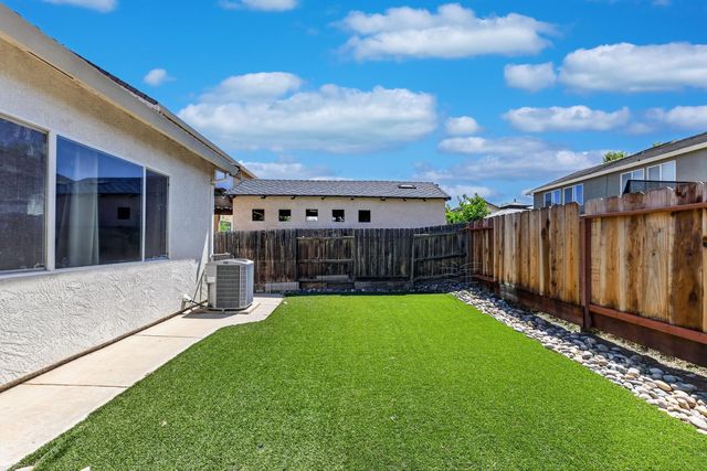 860 Sandstone, Atwater, CA 95301