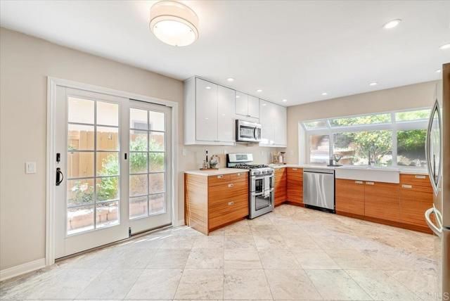 1568 Mallorca Drive, Vista, CA 92081