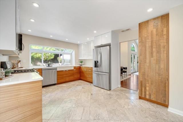 1568 Mallorca Drive, Vista, CA 92081