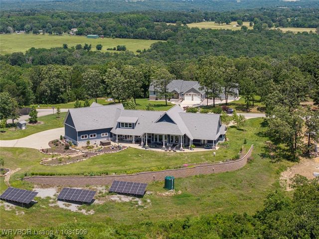5926 W Skyview Circle, Van Buren, AR 72956