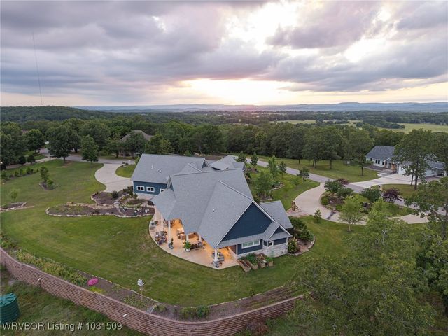 5926 W Skyview Circle, Van Buren, AR 72956