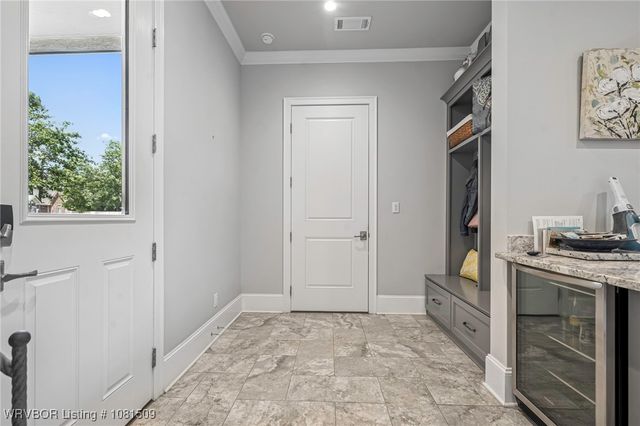 5926 W Skyview Circle, Van Buren, AR 72956