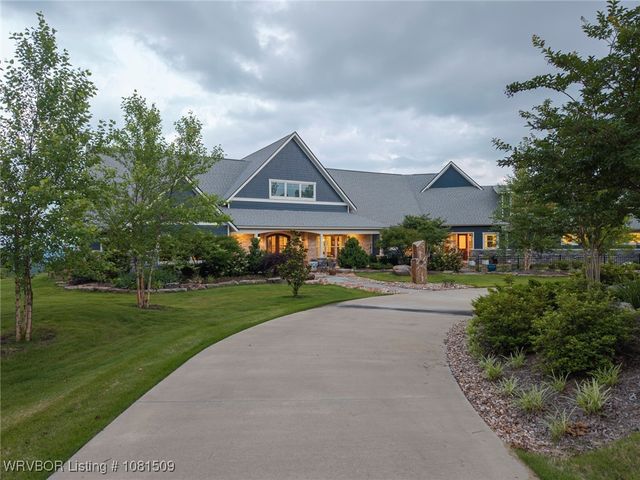 5926 W Skyview Circle, Van Buren, AR 72956