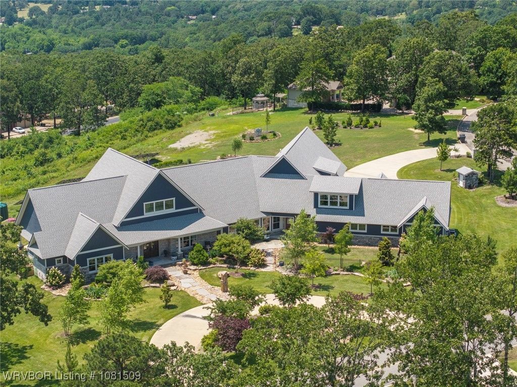 5926 W Skyview Circle, Van Buren, AR 72956