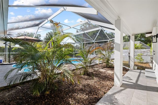 6128 E 111TH AVENUE, Temple Terrace, FL 33617