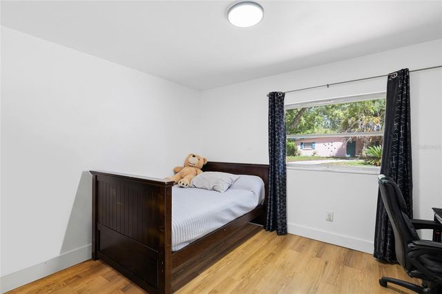 6128 E 111TH AVENUE, Temple Terrace, FL 33617