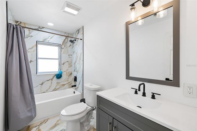 6128 E 111TH AVENUE, Temple Terrace, FL 33617